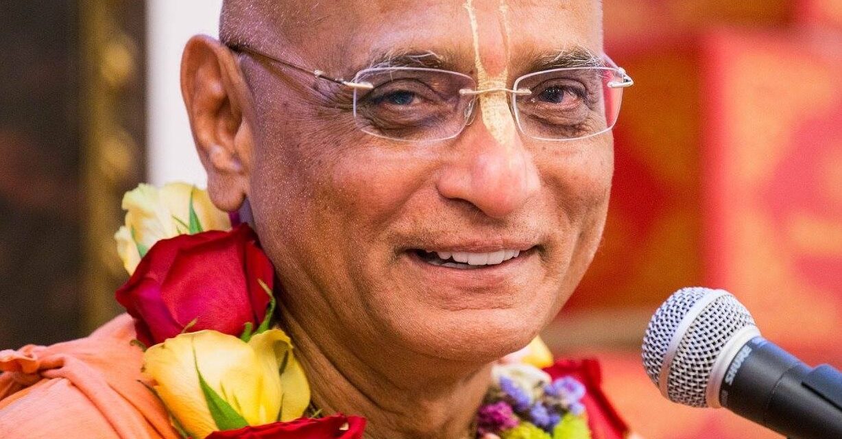 HH Bhakti Charu Swami’s final rites